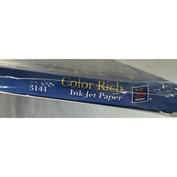 Avery Color Rich/Matte Coated Inkjet Paper 98 Bright 28LB 80Sheets 8.5" x 11" - Picture 4 of 4